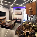 Luxury Apt B At Mitropoleos-Aristotelous Square