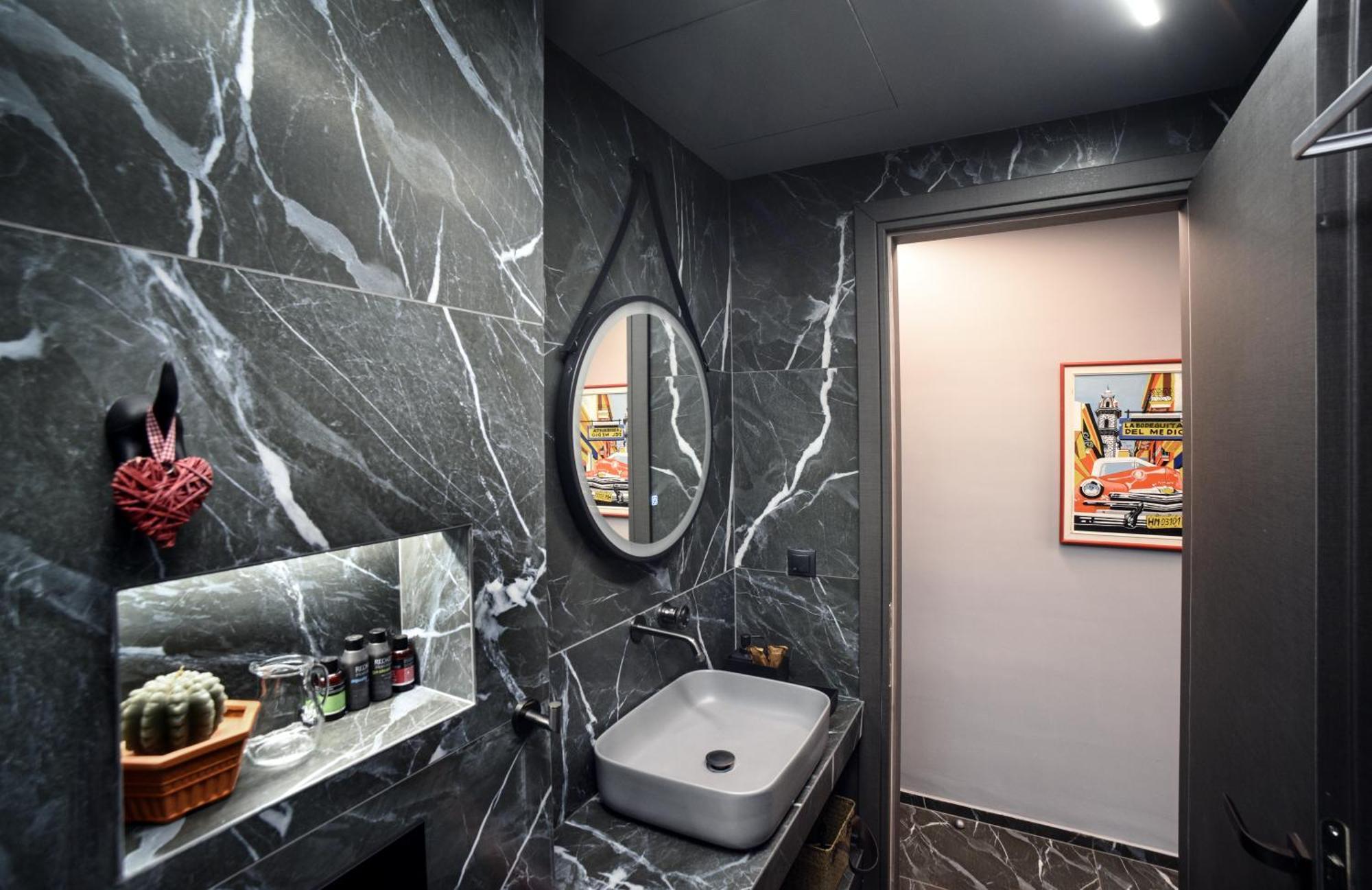 Luxury B At Mitropoleos-aristotelous Square *